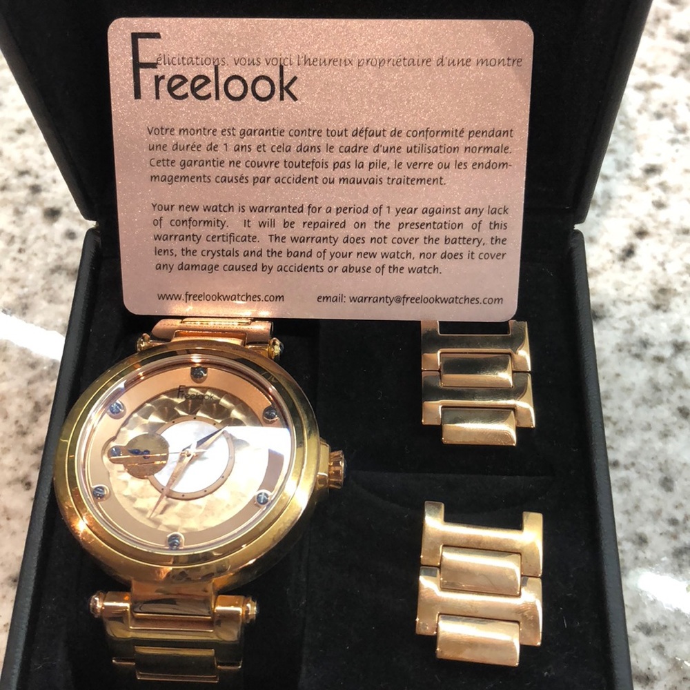 Freelook Rose Gold Watch - Picture 5 of 7